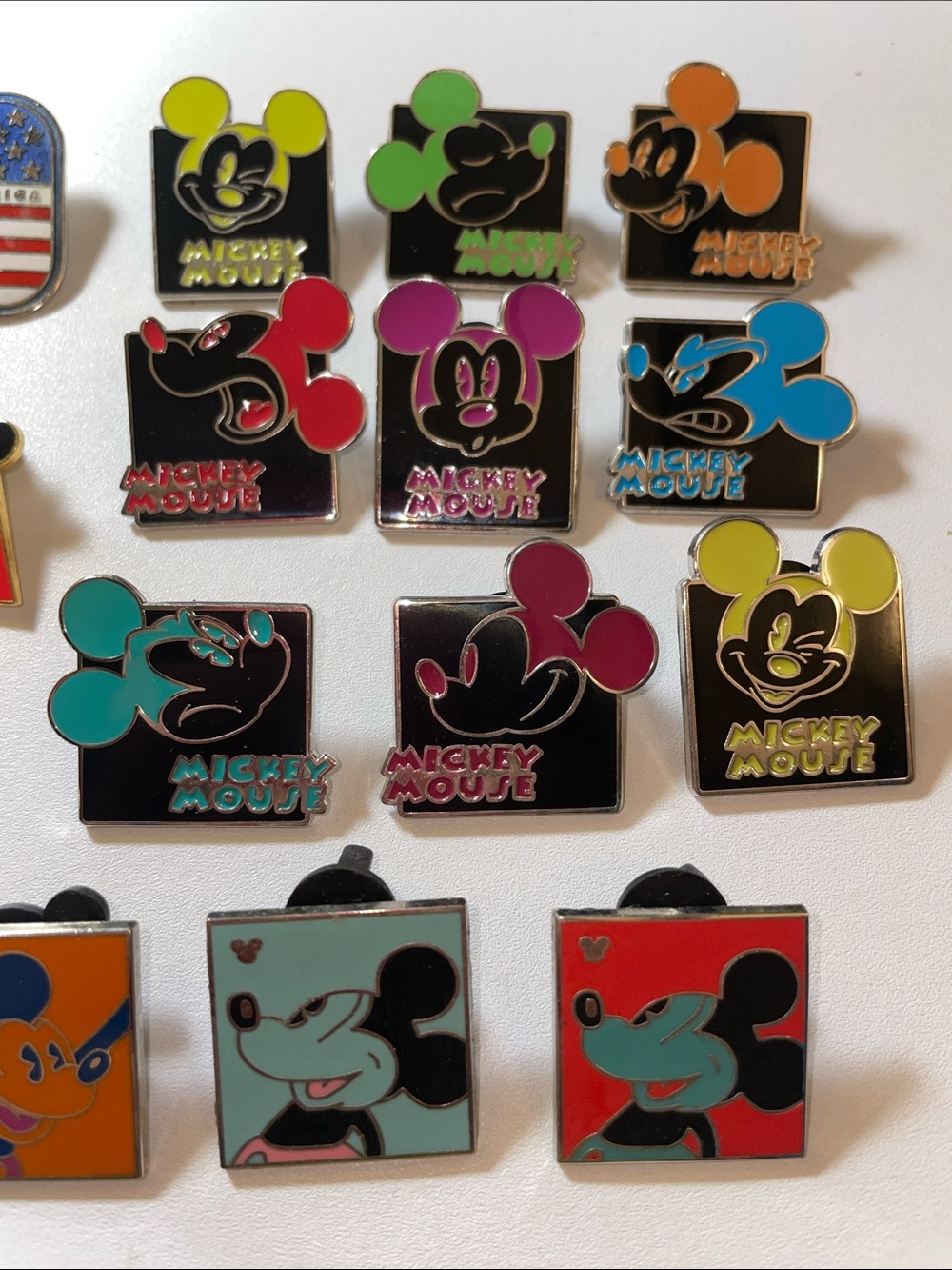 Disney pin bundle reserved - Picture 4 of 5